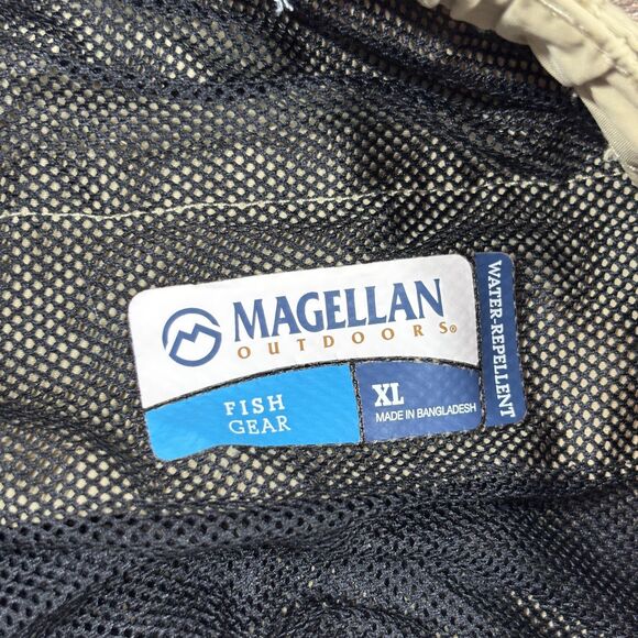 Magellan Outdoors Convertible Pants Men's XL Khaki Zip Off Cargo Fishing Hiking - Picture 10 of 12